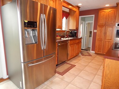 405 E Dustman Rd, Bluffton, IN 46714 - photo 5