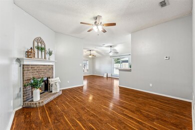 304 Odell St, Cleburne, TX 76033 - photo 3