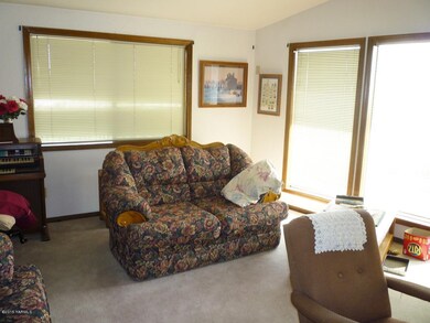 6-Living Room