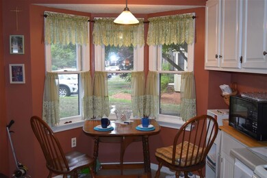 146 Bartemus Trail unit U69, Nashua, NH 03063 - photo 2