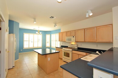 Open Kitchen - Bay Window - Gas Stove