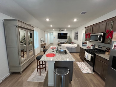 822 Coffee Mill Ln, College Station, TX 77845 - photo 4