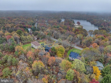 306 Cedar Dr, Long Pond, PA 18334 - photo 6