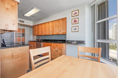 Towers 100 - 600 unit 1506, Aventura, FL 33180 - photo 5