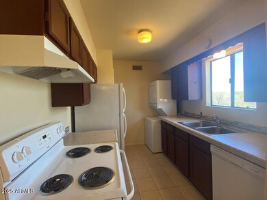 4305 Avenida Palermo -- unit D, Sierra Vista, AZ 85635 - photo 5