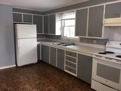 Fowler kitchen