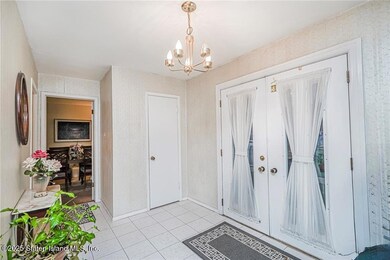 38 Bleeker Place, Staten Island, NY 10314 - photo 3