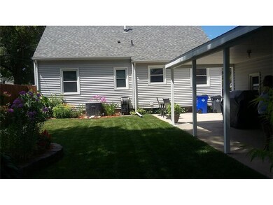 1427 9th St NW, Cedar Rapids, IA 52405 - photo 3