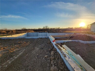 4264 Lake Shore Dr, Basehor, KS 66007 - photo 3