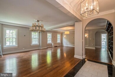 1661 Crescent Place NW unit 210, Washington, DC 20009 - photo 4