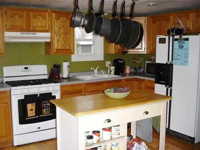 203 W 2nd St, Wayland, IA 52654 - photo 6