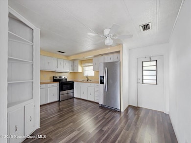 19-1675 Oceana Dr-17