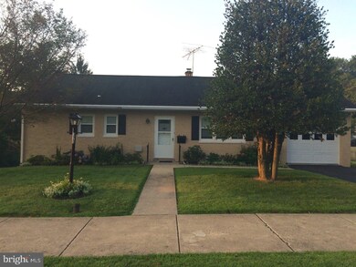 320 Yost Ave, Spring City, PA 19475 - photo 2