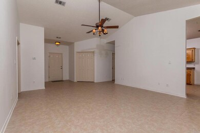 3424 Holt Cir, Pensacola, FL 32526 - photo 6