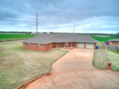 Ranch-style house featuring a front yard