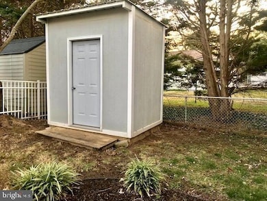 14269 Calvert St, Solomons, MD 20688 - photo 5