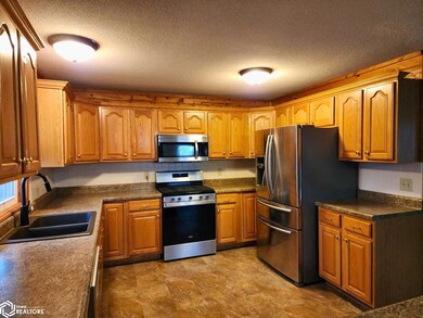 21450 490th St, Chariton, IA 50049 - photo 6