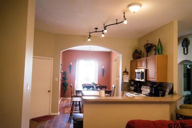 924 924 Pam Dr, Tyler, TX 75703 - photo 7