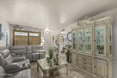 1844 E Avenue j2 unit 4, Lancaster, CA 93535 - photo 7