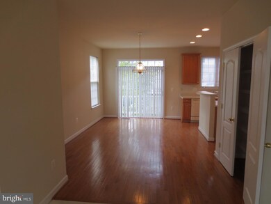 700 Redgate Ln, Woodbridge, VA 22191 - photo 4