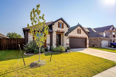 4816 Hazy Hollow Ln, Crowley, TX 76036 - photo 2
