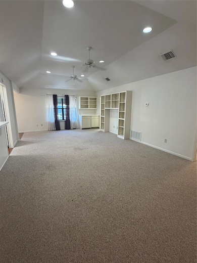 728 W San Antonio St unit 102 B, Lockhart, TX 78644 - photo 3