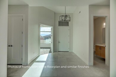 8-MM36 Similar Home Photos