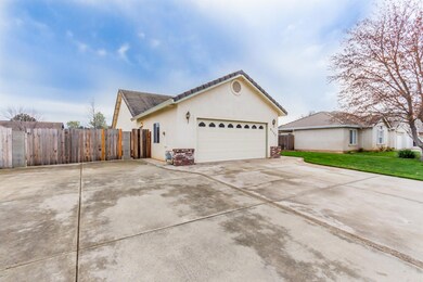 2177 Darsha Ln, Redding, CA 96003 - photo 2