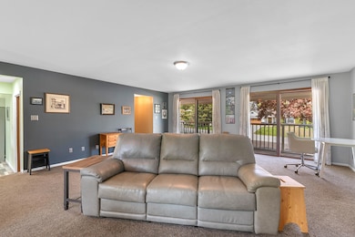 1418 Maple Dr-6