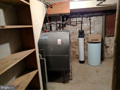 6781 Vera Cruz Rd S, Zionsville, PA 18092 - photo 3