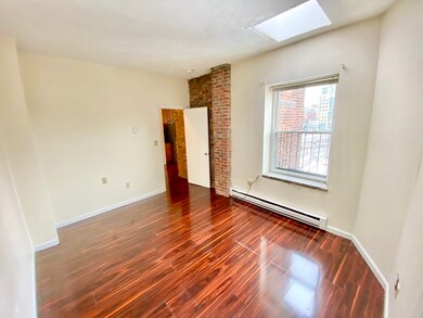 52 Salem St unit 3r, Boston, MA 02113 - photo 5