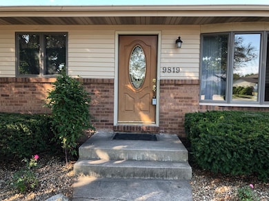 9819 Buchanan St, Crown Point, IN 46307 - photo 4