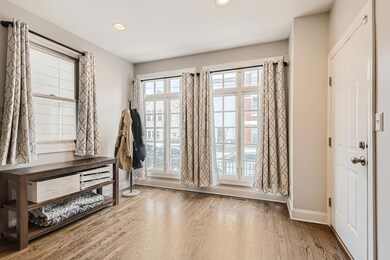 718 N Willard Ct unit 1, Chicago, IL 60642 - photo 3