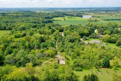 484 Sugar Hill Rd, Brooklyn, WI 53521 - photo 2