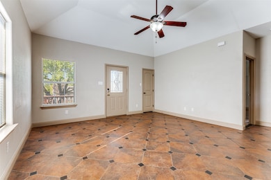 1732 Lawther Dr, River Oaks, TX 76114 - photo 5