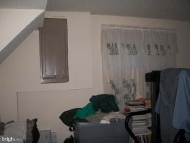 7317 Oakcrest Dr, New Carrollton, MD 20784 - photo 5