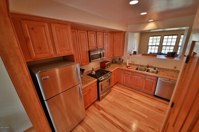 Kitchen (2)