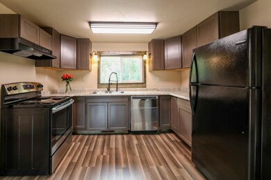 548 E Evergreen Dr, Kalispell, MT 59901 - photo 3