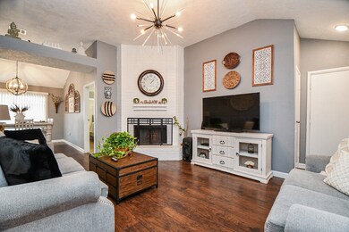 5402 Riverwood Dr, Richmond, TX 77469 - photo 3