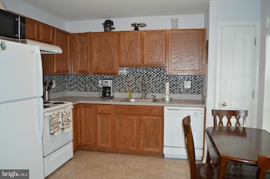 11726 Little Seneca Pkwy unit 1201, Clarksburg, MD 20871 - photo 3