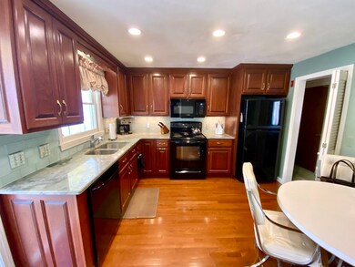 69 Stoney Brook Dr, Sutton, MA 01588 - photo 3