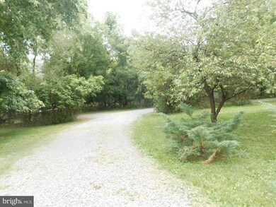 234 S Valley View Ln, Keyser, WV 26726 - photo 4