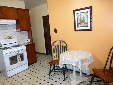 Apt 1 Kitchen