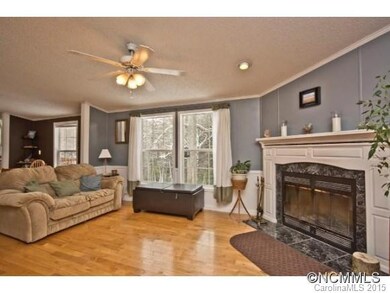 Family Room W/ Fireplace