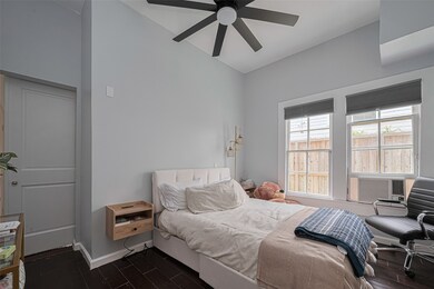 845 Columbia St unit B, Houston, TX 77007 - photo 7