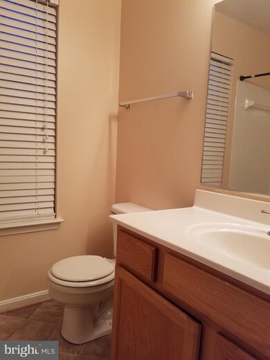 2001 Braley Point Ct, Odenton, MD 21113 - photo 6