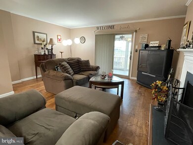 945 E Maple St, Palmyra, PA 17078 - photo 7