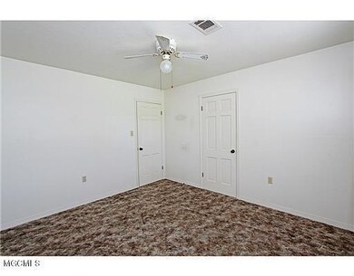 617 Forest Ave Bedroom 2