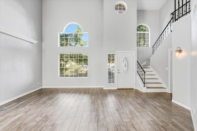 387 E Braddock Dr, Fresno, CA 93720 - photo 5