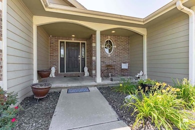 6125 Brookes Way, Manhattan, KS 66502 - photo 4